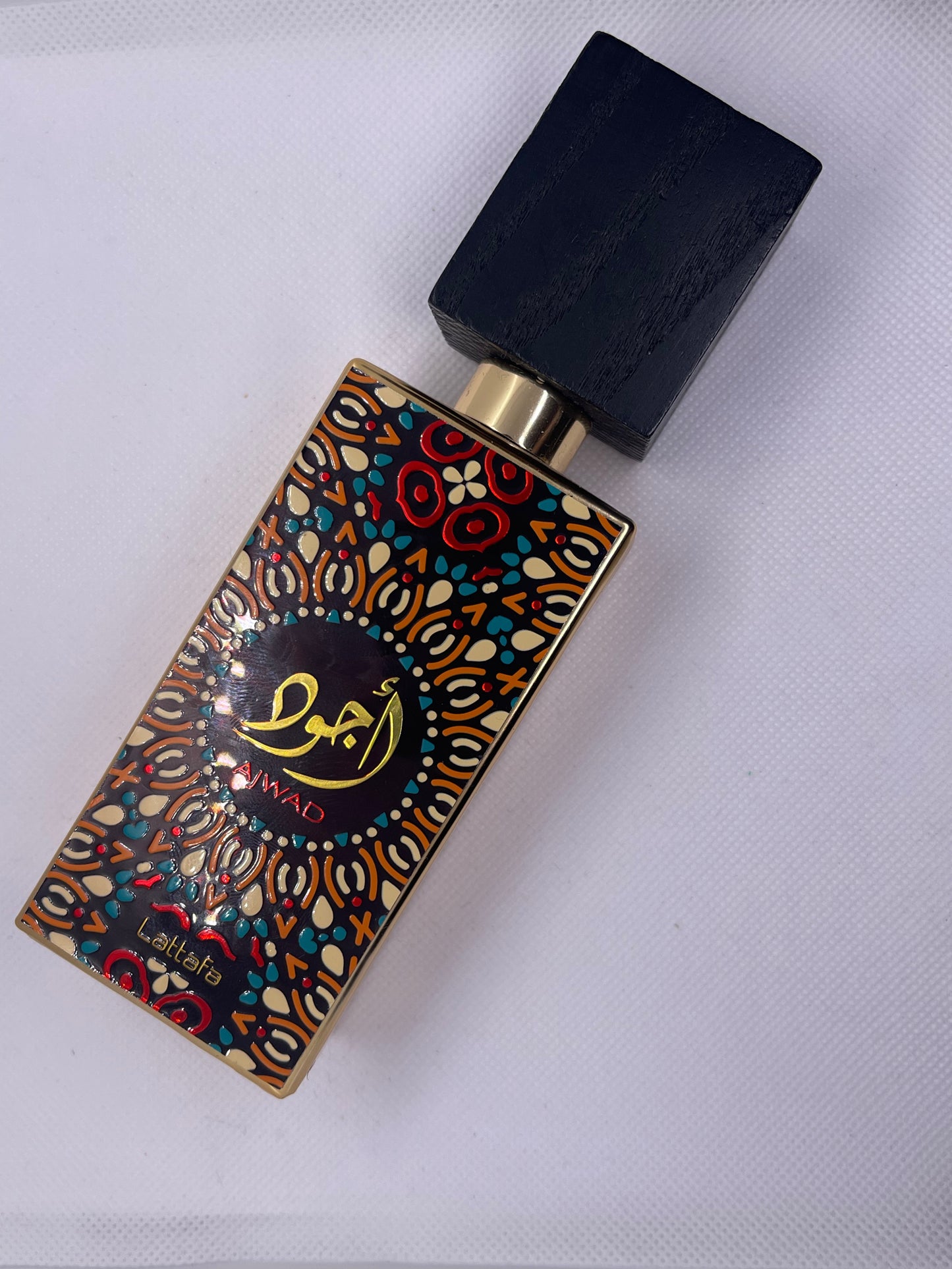 Eau de Parfum Ajwad – Lattafa – 60ml (Inspiré par Péninsula Arab)